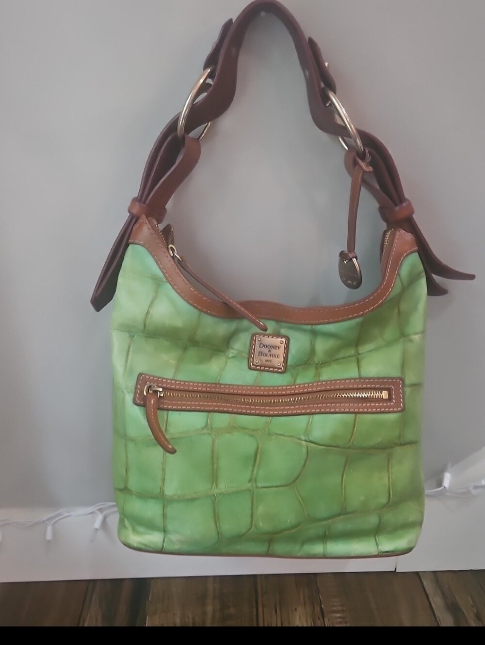 Dooney & Bourke Y2k Croc Embossed Green Leather Shoulder Bag with Brown Trim